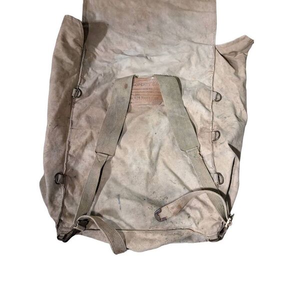 Vintage boy scout yucca pack in fair condition. Still very usable.